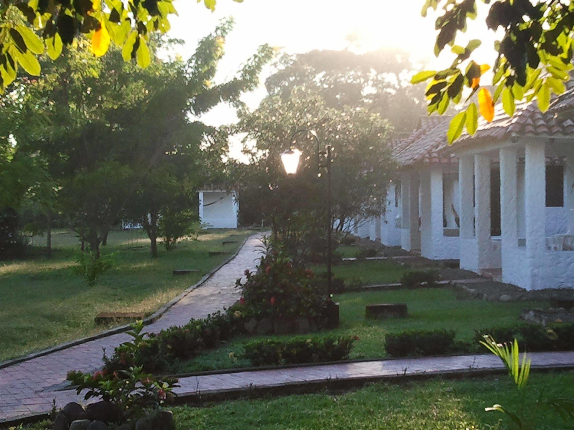 Hotel Campestre Arboretto Villavicencio Exterior photo
